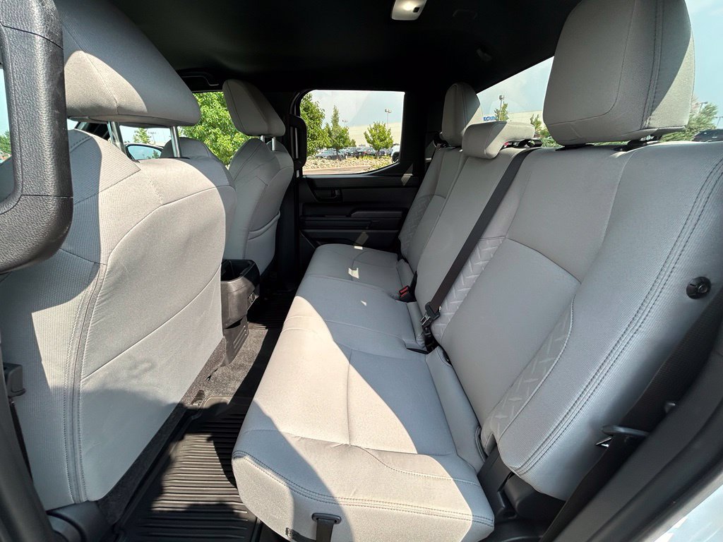 Used 2025 Toyota Tacoma SR5 AWD/4WD image 25