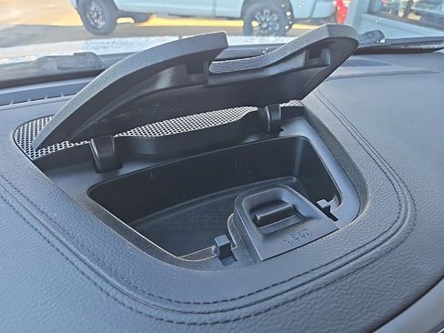 Used 2021 Jeep Cherokee Latitude image 47