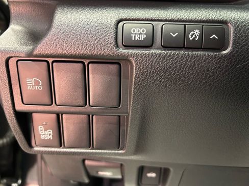 Used 2017 Lexus IS 300 F Sport w/ F Sport Package image 14