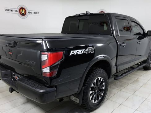 Used 2022 Nissan Titan PRO-4X w/ Pro-4x Convenience Package image 3