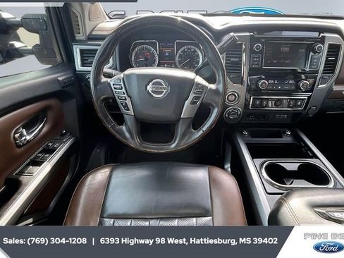 Used 2019 Nissan Titan Platinum Reserve w/ Platinum Utility Package image 5