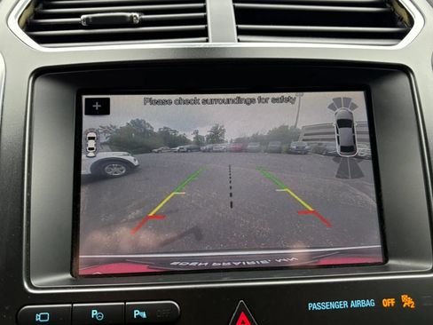 Used 2019 Ford Explorer Platinum AWD/4WD image 21
