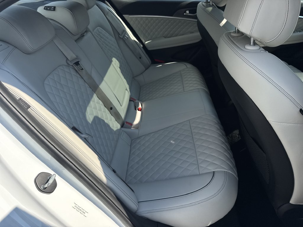 Used 2025 Genesis G70 3.3T Advanced w/ Sport Prestige Package RWD image 15