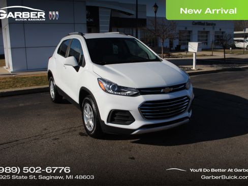Used 2021 Chevrolet Trax LT image 1