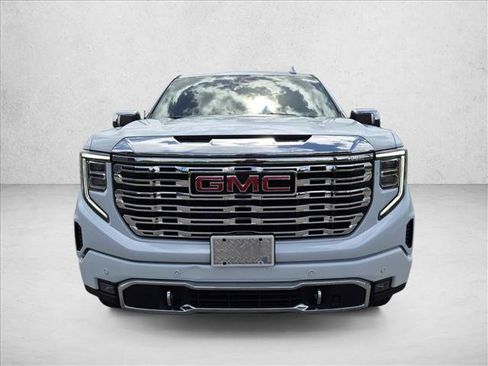 Used 2026 GMC Sierra 1500 Denali w/ Denali Reserve Package AWD/4WD image 2