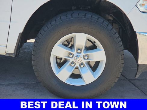 Used 2022 RAM 1500 Classic SLT w/ Electronics Group AWD/4WD image 38