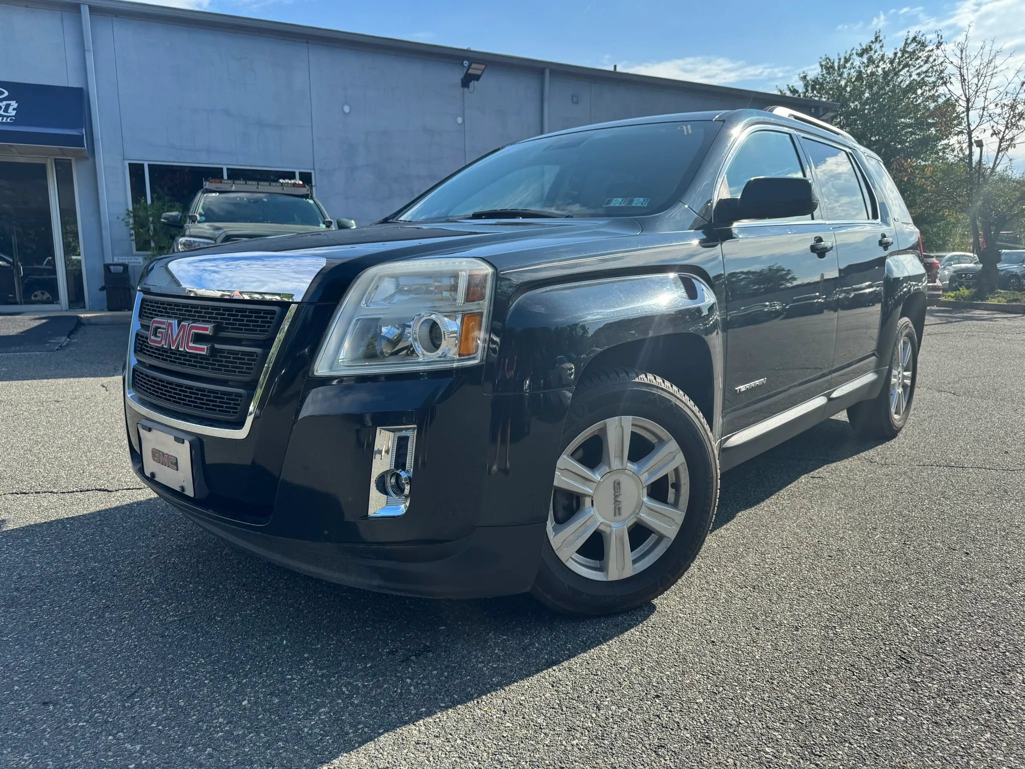 Used 2015 GMC Terrain SLT w/ Open Road Package FWD image 1