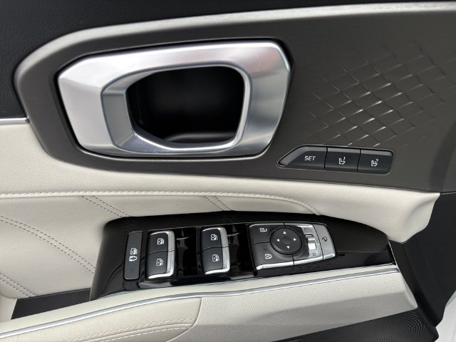 Certified 2023 Kia Sorento SX Prestige AWD/4WD image 20
