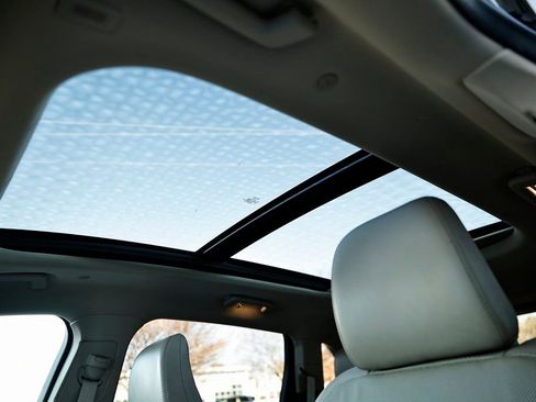 Used 2021 Lincoln Nautilus Reserve image 20