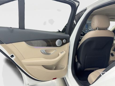 Used 2021 Mercedes-Benz C 300 C 300 image 33