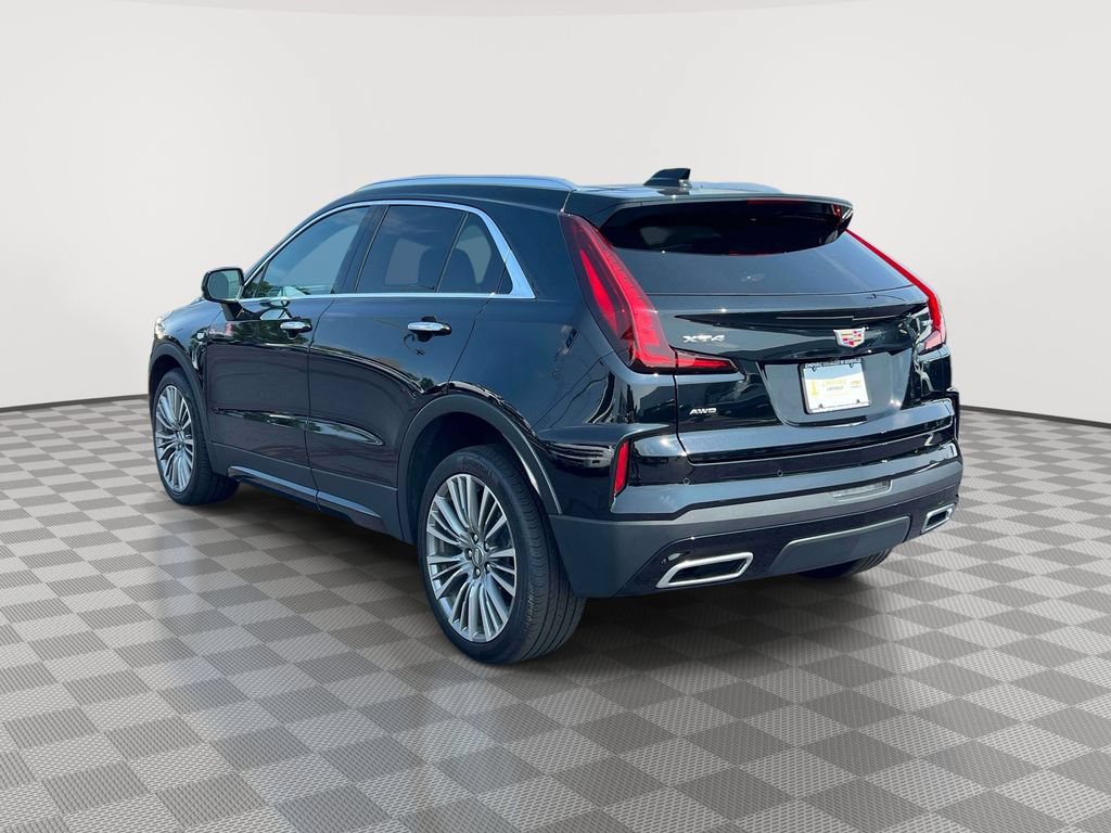 Used 2024 Cadillac XT4 Premium Luxury AWD/4WD image 7