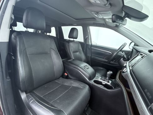 Used 2019 Toyota Highlander Limited AWD/4WD image 13