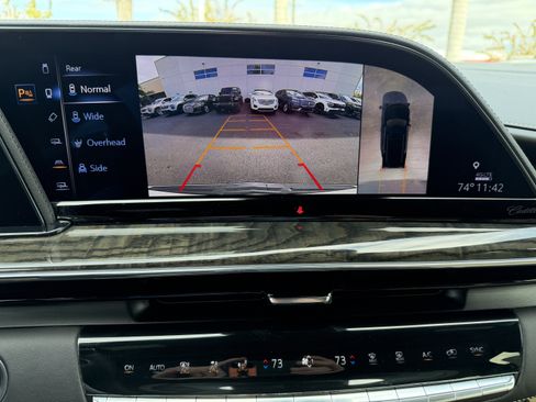 Certified 2024 Cadillac Escalade ESV Premium Luxury w/ Performance Package image 23