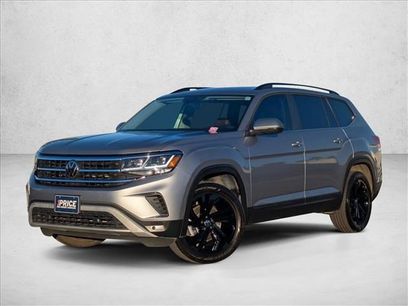 Used 2023 Volkswagen Atlas SE w/ Panoramic Sunroof Package