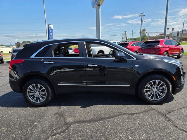 Used 2018 Cadillac XT5 Luxury w/ Driver Awareness Package FWD image 9