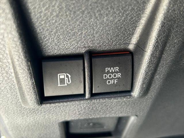 Certified 2025 Toyota Sienna XSE w/ XSE Plus Package FWD image 29