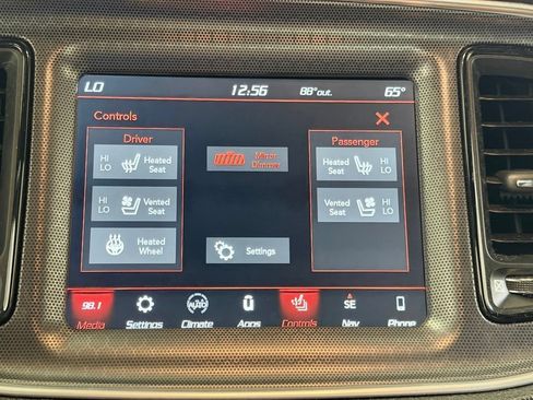 Used 2018 Dodge Challenger GT w/ Technology Group AWD/4WD image 43