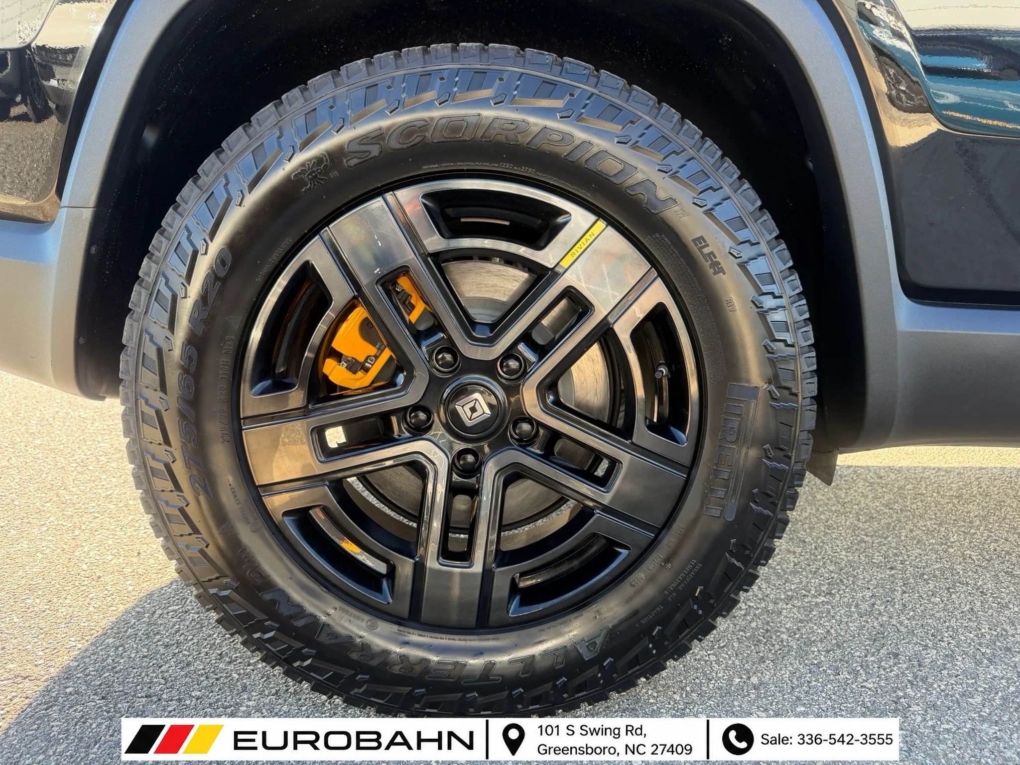 Used 2024 Rivian R1S Adventure Quad AWD/4WD image 22
