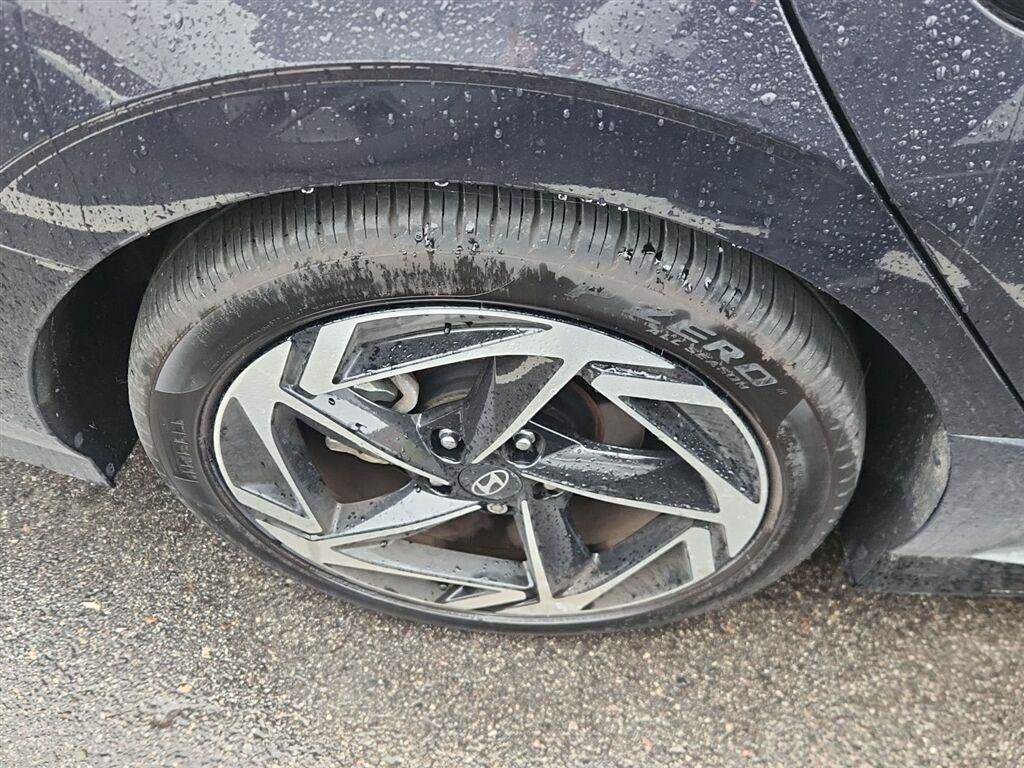 Used 2025 Hyundai Sonata SEL FWD image 3