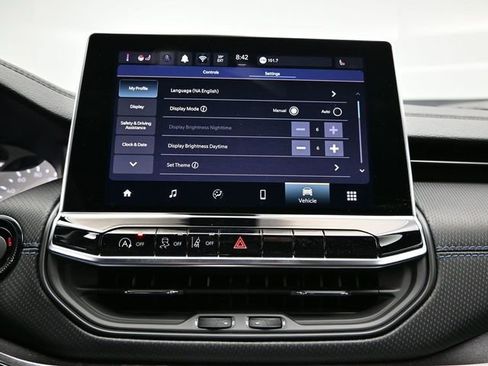 New 2026 Jeep Compass Altitude image 36