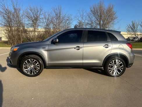 Used 2018 Mitsubishi Outlander Sport ES image 9