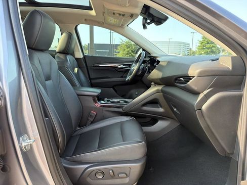 Used 2021 Buick Envision Essence w/ Technology Package I FWD image 18