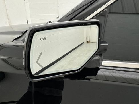 Used 2016 Chevrolet Tahoe LTZ AWD/4WD image 15