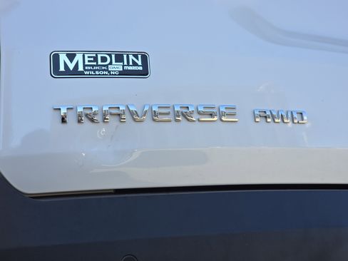 Used 2023 Chevrolet Traverse LT w/ LT Premium Package image 49