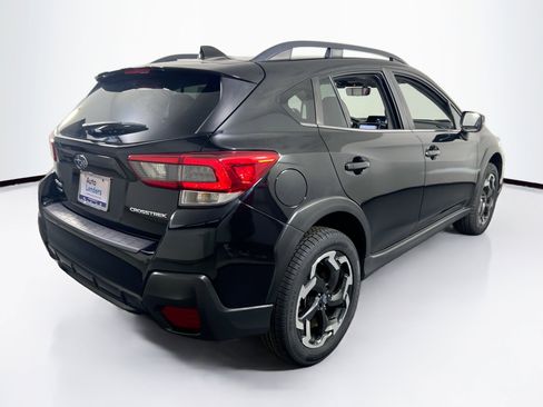 Used 2022 Subaru Crosstrek 2.5i Limited w/ Moonroof Package 2 image 5