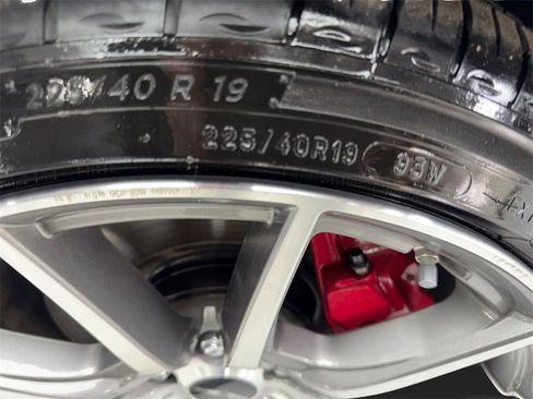 Used 2025 Genesis G70 2.5T image 87