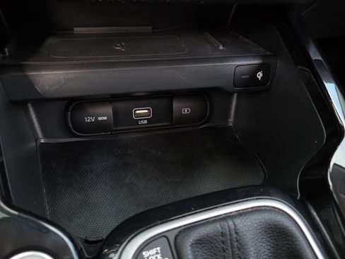 Used 2022 Kia Soul S FWD image 30