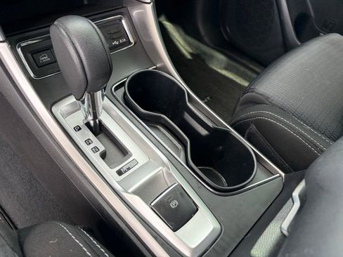 Used 2021 Subaru Ascent Premium w/ Convenience Package image 29