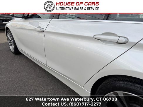 Used 2017 BMW 330i xDrive Sedan AWD/4WD image 12