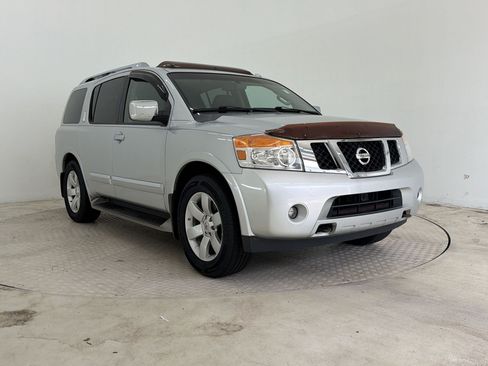 Used 2014 Nissan Armada SL w/ Moonroof Package RWD image 7