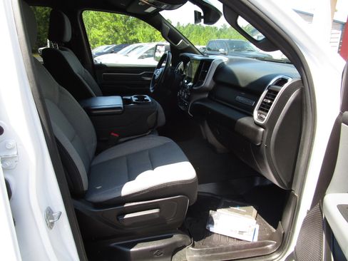 Used 2022 RAM 1500 Big Horn image 31
