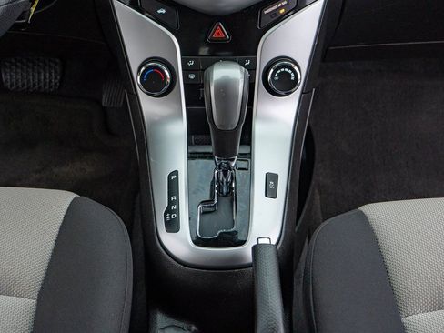 Used 2016 Chevrolet Cruze LS image 20