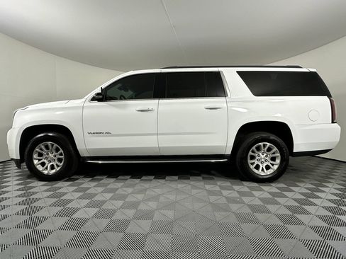 Used 2017 GMC Yukon XL SLT image 8