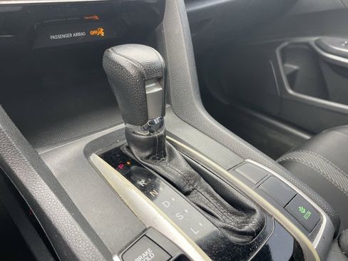 Used 2017 Honda Civic EX image 5