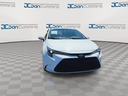Used 2024 Toyota Corolla LE FWD image 3