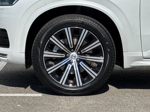 Used 2023 Volvo XC90 B5 Core w/ Protection Package Premier AWD/4WD image 33