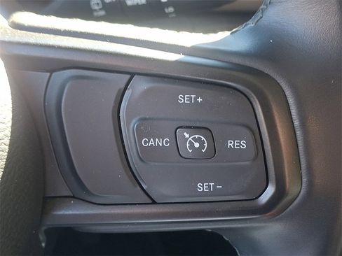 Used 2022 Jeep Wrangler Unlimited Sport image 23