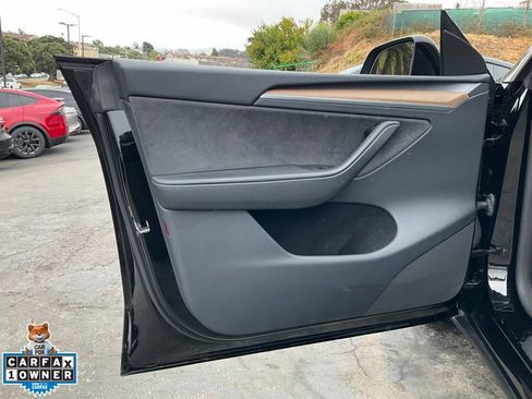 Used 2023 Tesla Model Y Long Range AWD/4WD image 27