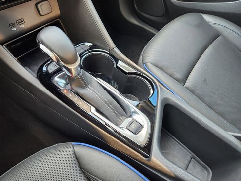 Used 2025 Buick Encore GX Sport Touring w/ Experience Buick Package image 28