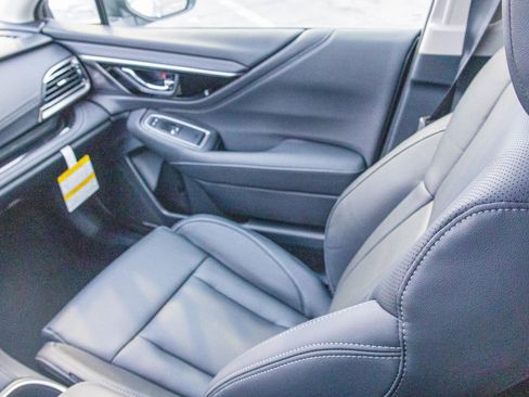 Used 2025 Subaru Outback Touring XT image 34