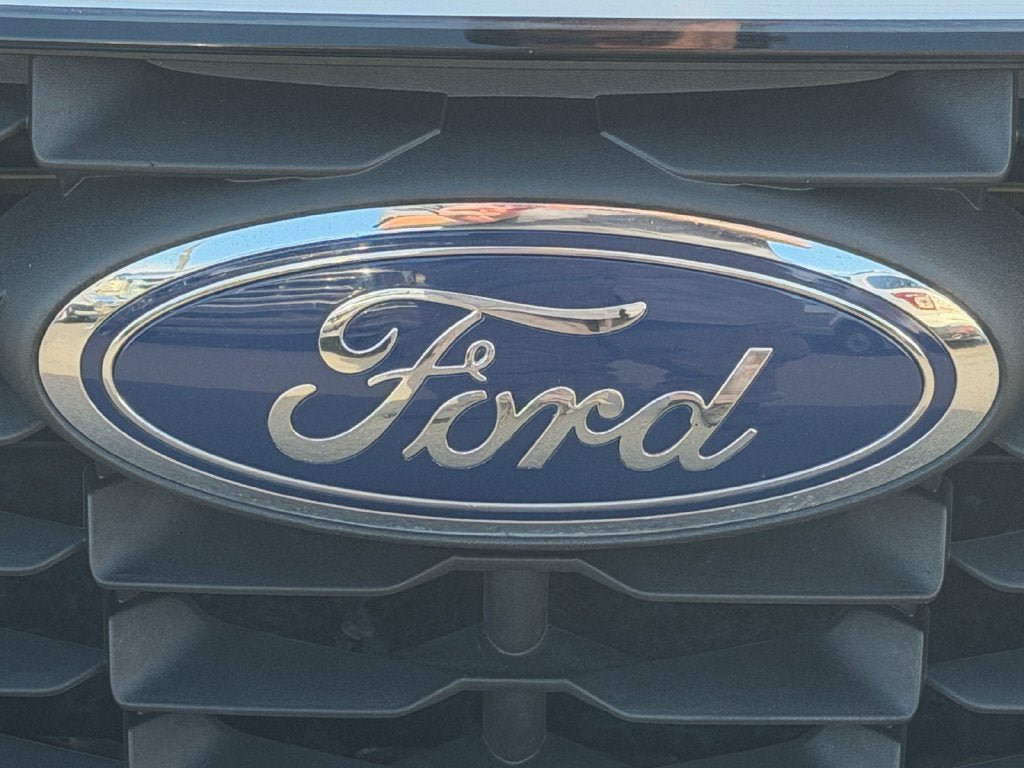 Used 2025 Ford Escape Platinum AWD/4WD image 34