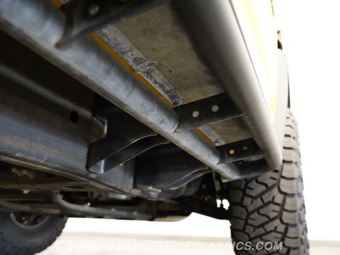 Used 2004 HUMMER H2 w/ Preferred Equipment Group AWD/4WD image 31