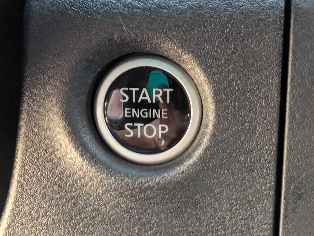 Certified 2025 Nissan Frontier SV AWD/4WD image 18