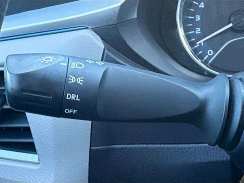 Used 2016 Toyota Corolla LE image 13