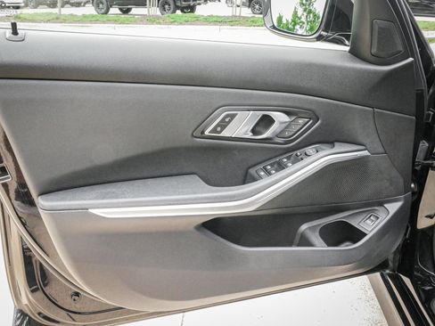 Used 2021 BMW 330i Sedan w/ Convenience Package RWD image 14