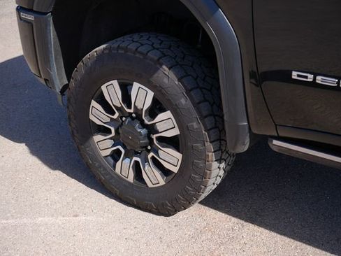 Used 2024 GMC Sierra 2500 Denali AWD/4WD image 10